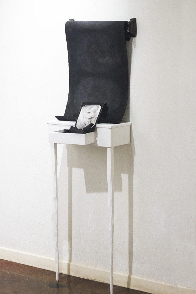 L. Mikelle Standbridge_Veritas_2015_160x45x35cm